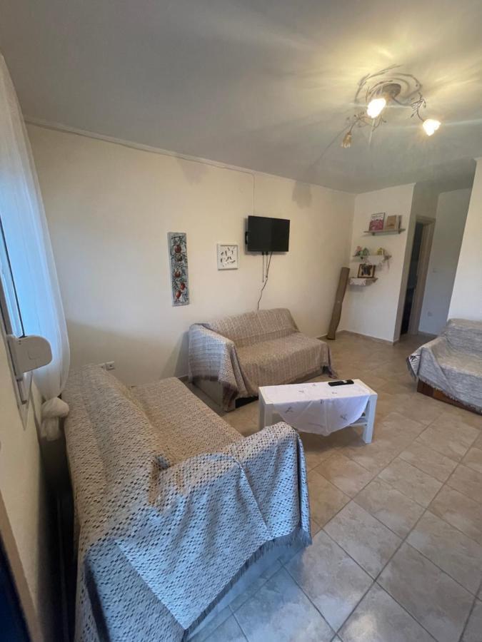 Ευχάριστο Εξοχικό Σπίτι Με Barbeque Apartman Szkála Fúrkasz Kültér fotó