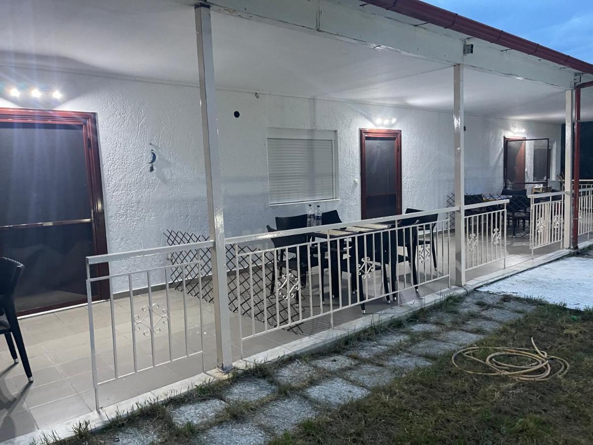 Ευχάριστο Εξοχικό Σπίτι Με Barbeque Apartman Szkála Fúrkasz Kültér fotó