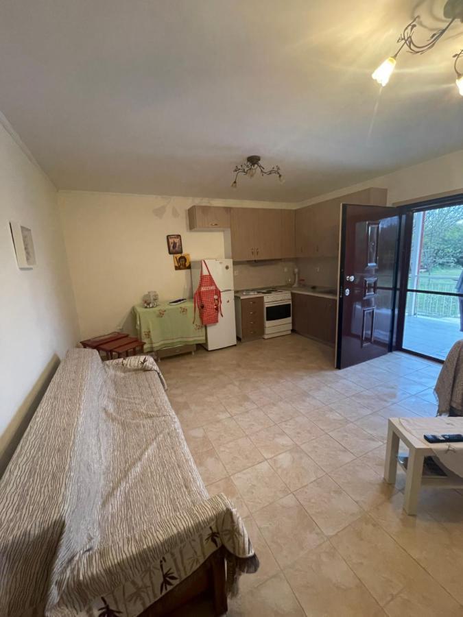 Ευχάριστο Εξοχικό Σπίτι Με Barbeque Apartman Szkála Fúrkasz Kültér fotó