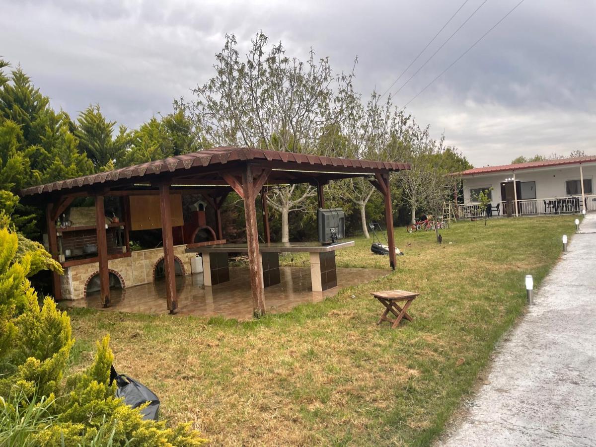 Ευχάριστο Εξοχικό Σπίτι Με Barbeque Apartman Szkála Fúrkasz Kültér fotó