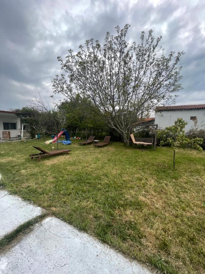 Ευχάριστο Εξοχικό Σπίτι Με Barbeque Apartman Szkála Fúrkasz Kültér fotó